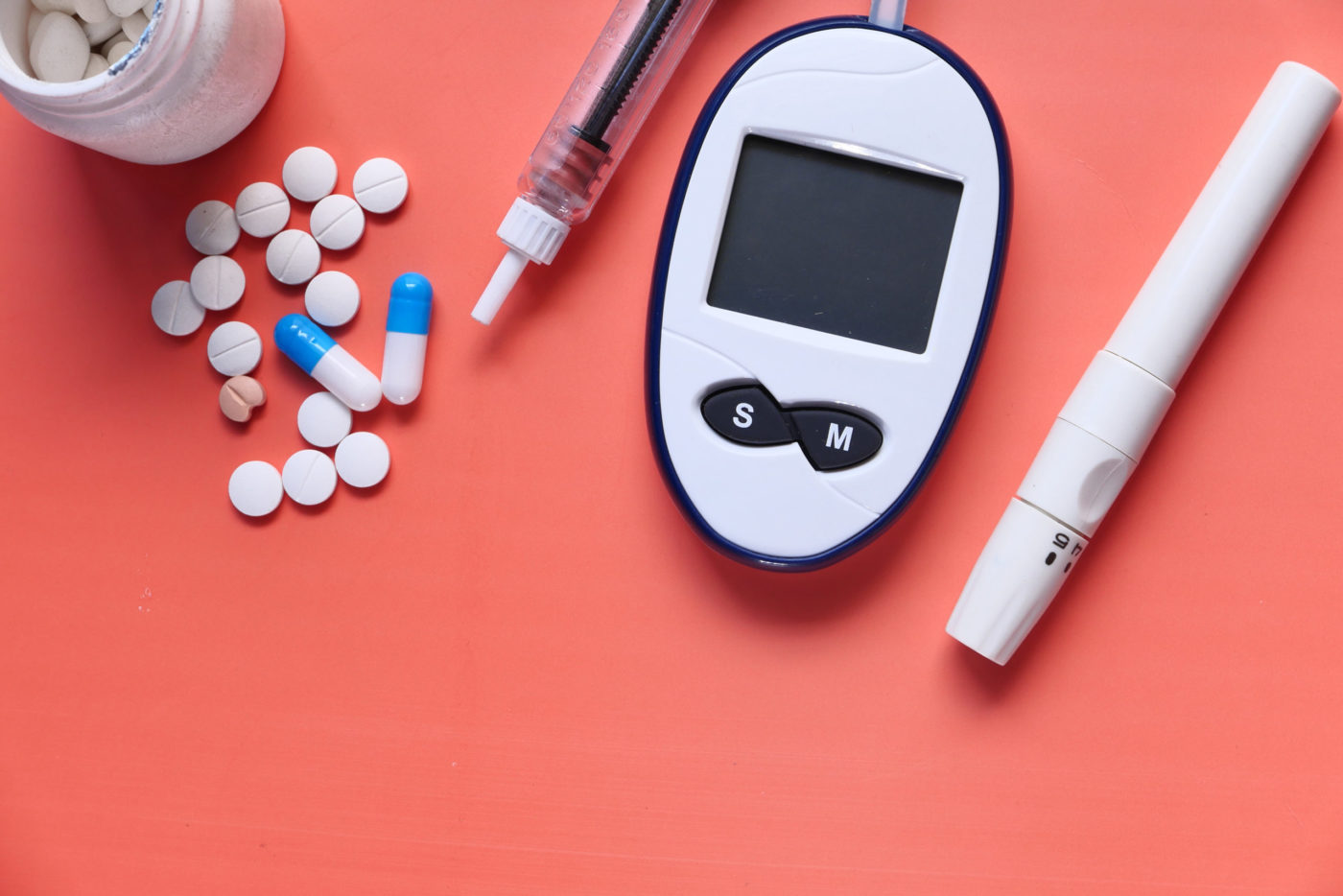 blood-sugar-measurement-for-diabetes-pills-and-stethoscope